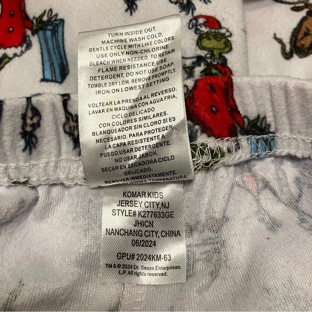 Kids 2T Dr Seuss The Grinch White Flannel Pajama Set‎